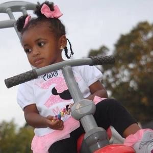 Meet your Posher, Earlisha